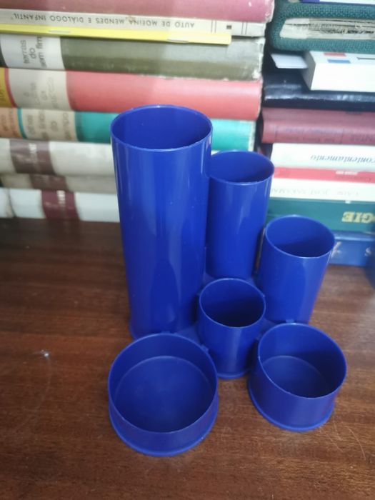 Porta lápis azul da Staples