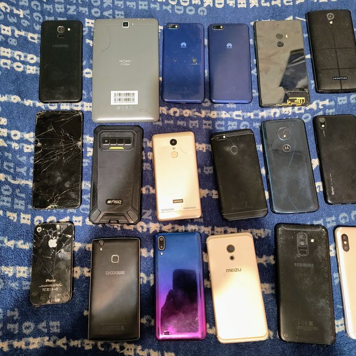 Купа телефонів на запчастини Лот телефонів Xiaomi Samsung Moto