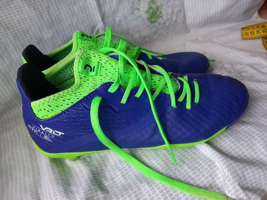 Продам бутси 38 розмір