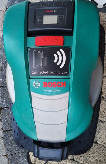 Kosiarka Bosch Indego 1200 connect logicut autonomiczna robot koszący