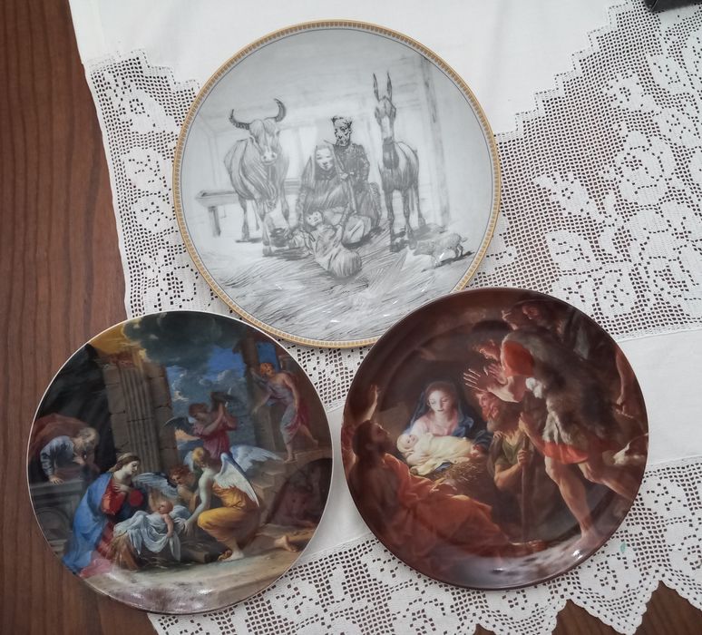 2 Pratos Vista Alegre decorativos de Natal