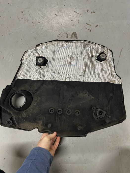 Декоративна кришка 3.0 tdi Audi