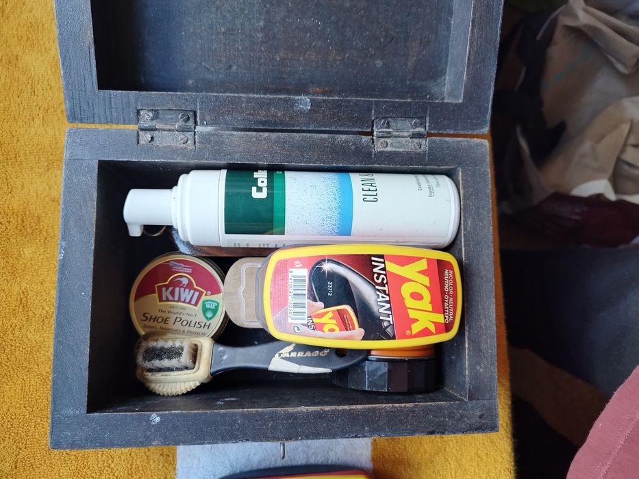 Caixa em madeira engraxador