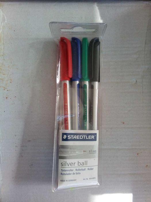 Esferográficas Staedtler de ponta metálica fina, NOVAS!