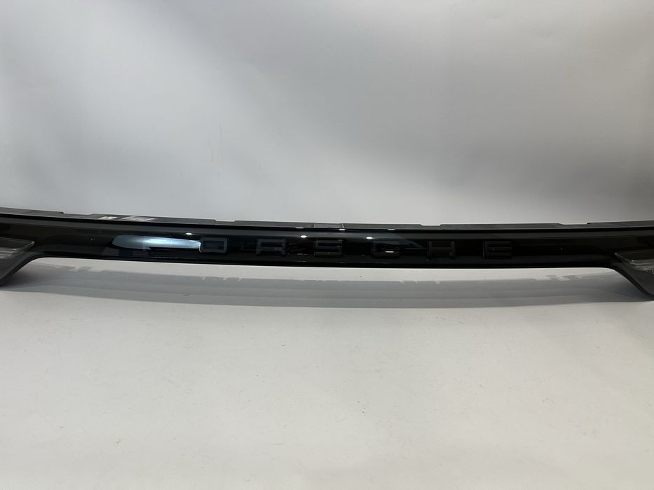 Porsche Cayenne фонарі задні фонарь оптка задня наявність 9Y094581AH