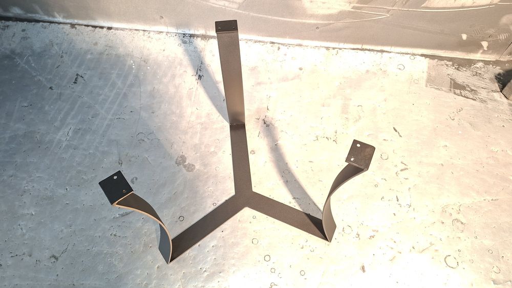 Nogi metalowe do mebli industrialnych