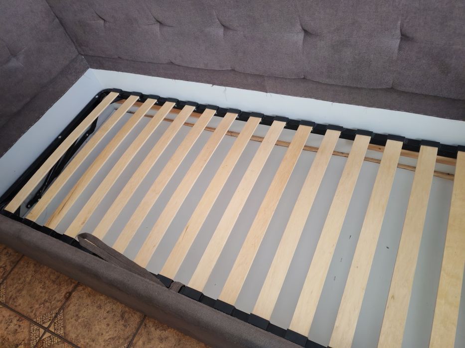 Ліжко з матрацом