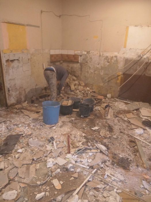 rozbiórki, przygotowanie domów,mieszkań do remontów  Wolne terminy