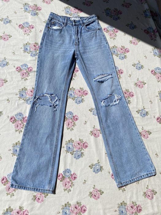 Jeansy z dziurami szerokie dzwony XS 34 stradivarius typu flare