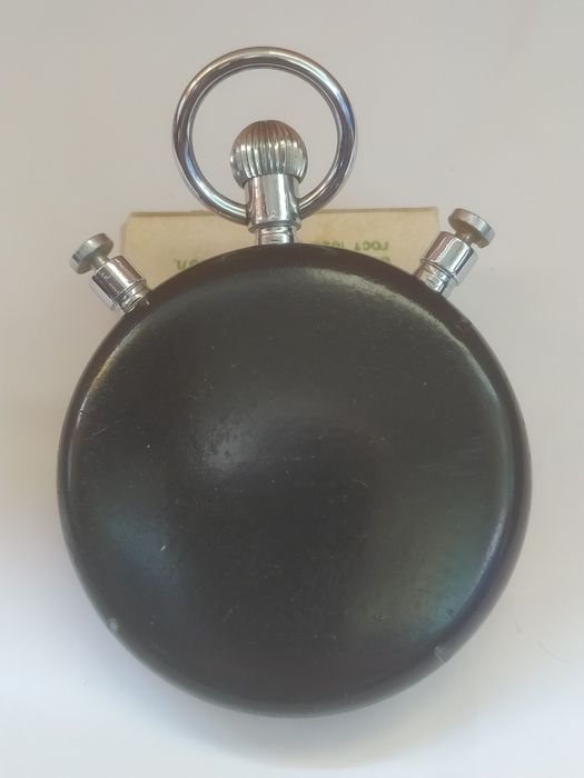 Продам секундомер Слава 100 секунд.