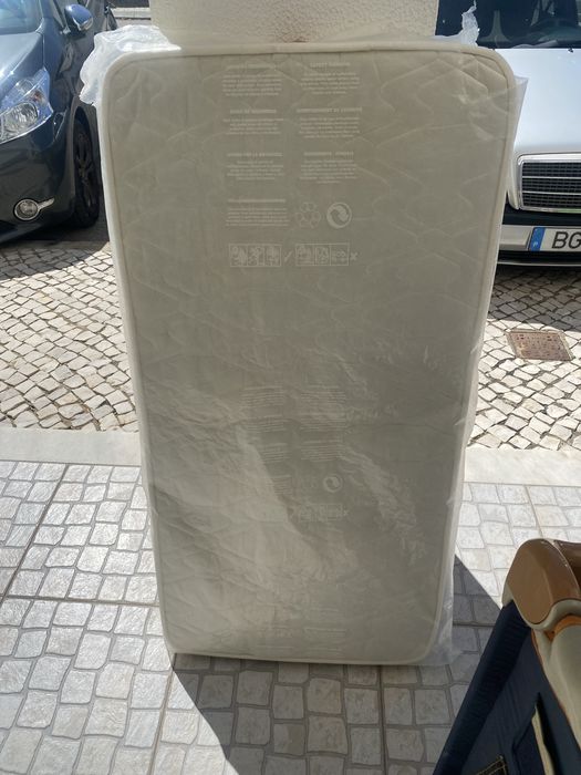 Cama de bébé de viagem