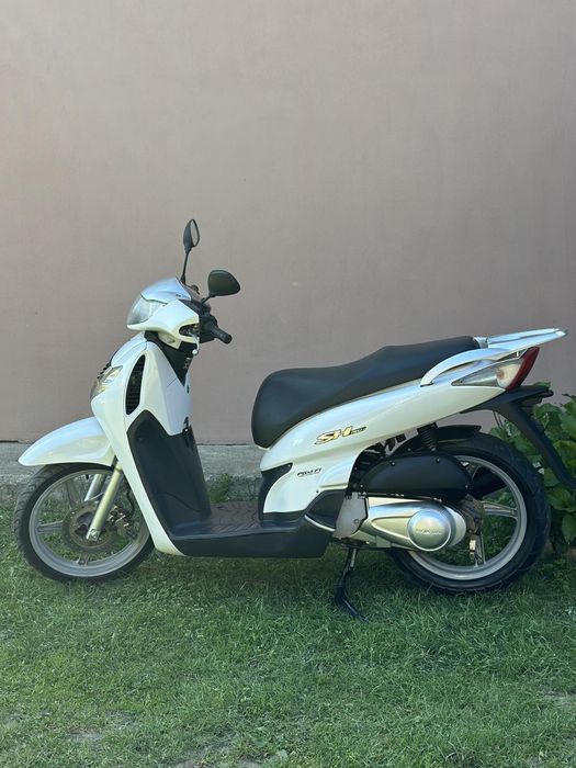 Скутер Honda sh 150