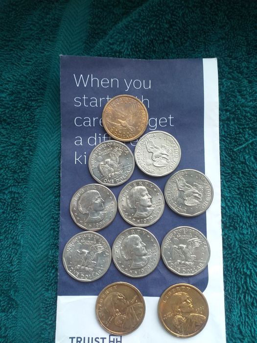 Продам монеты наборами и поштучно