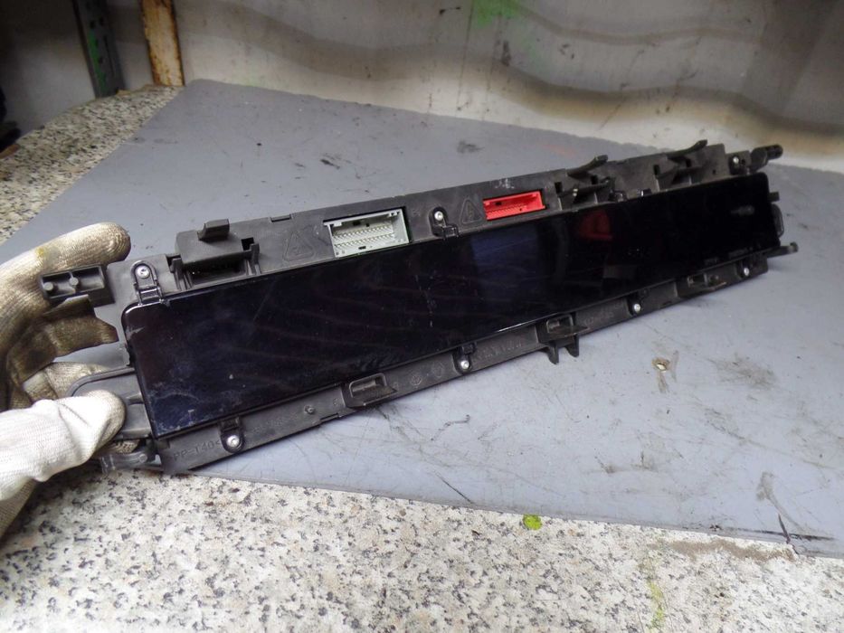 Maj6 Licznik prędkościomierz wyświetlacz renault scenic II lift wysyłka części