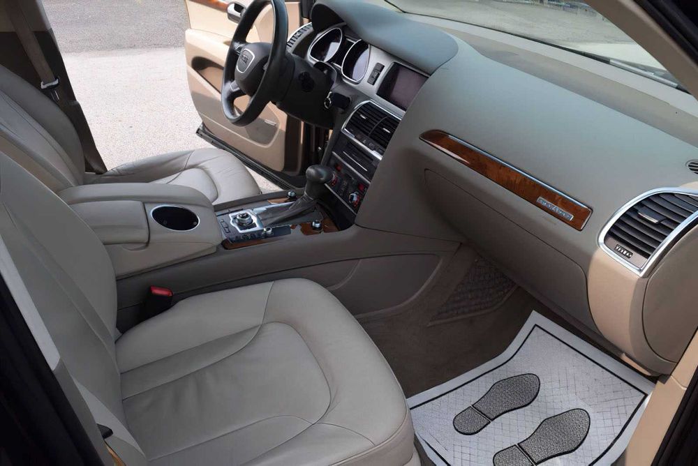 Audi Q7 quattro Premium Plus      2013