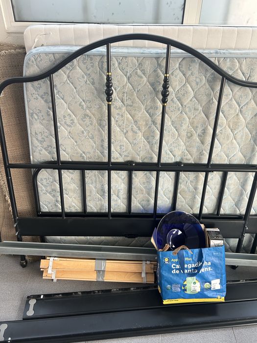 Cama Sagstua IKEA 140cm
