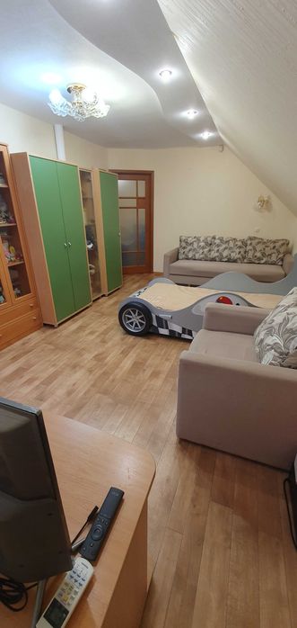 Продам два дома в одном  дворе 12соток Салтовка посёлок Кирова