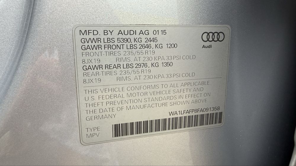 Продам СВОЮ Audi Q5 2.0 бенз 2015год 137 тыс км. Premium Plus