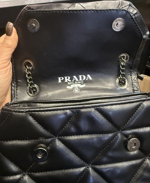 Torebka Prada czarna