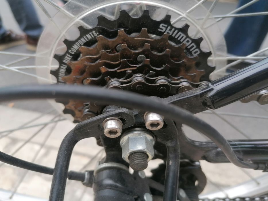 Bicicleta B-twin, 6 velocidades, roda 29