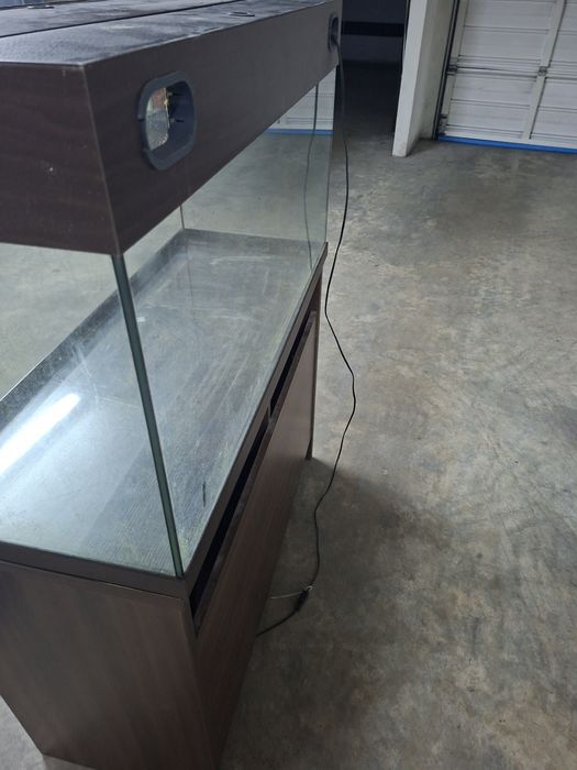 Aquario  100x50x40 com tampas e calha com  2 lampadadas e Movel