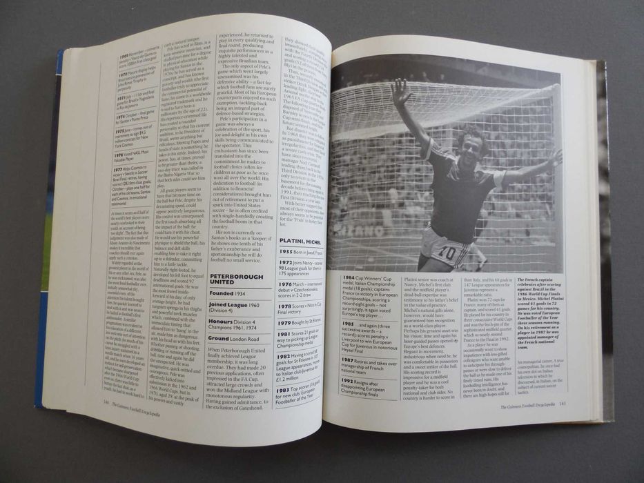 Livro The Guinness Football Encyclopedia