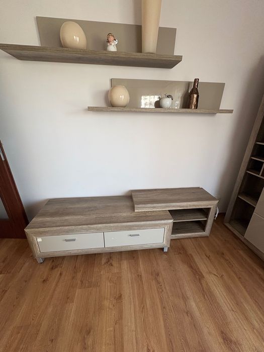 Zabudowa meblowa do salonu