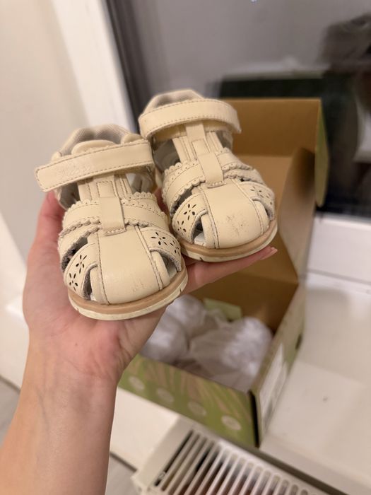 Детские босоножки Chicco
