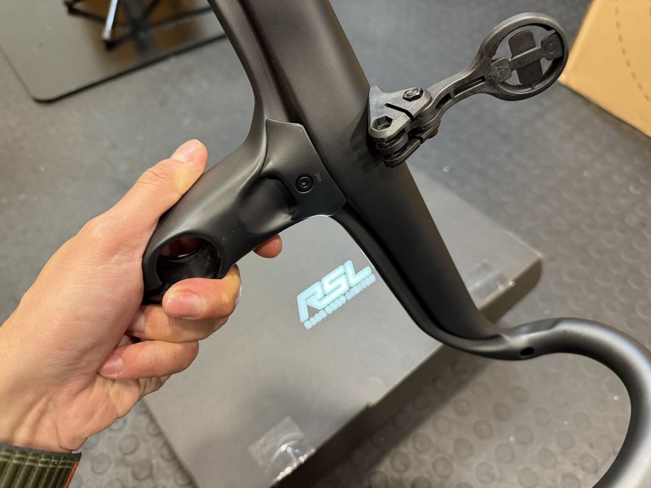 Bike estrada - Guiador Bontrager integrado - carbono