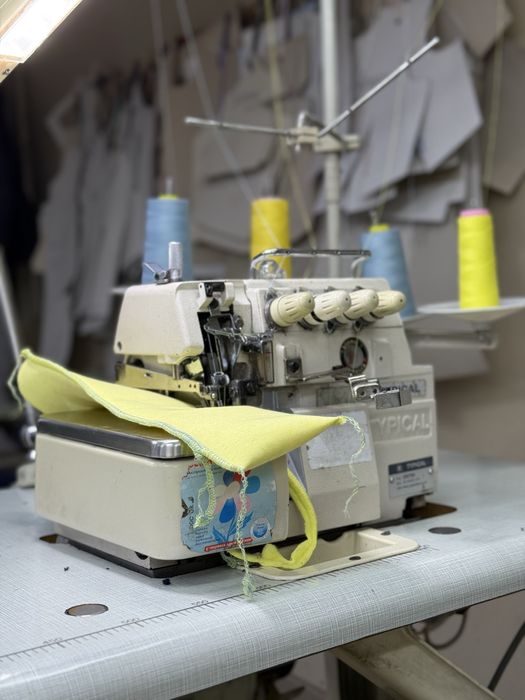 Продам промисловий оверлок