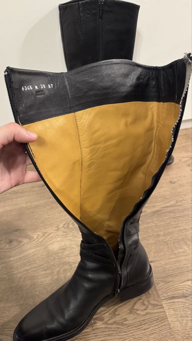 Чорні високі шкіряні чоботи Geox