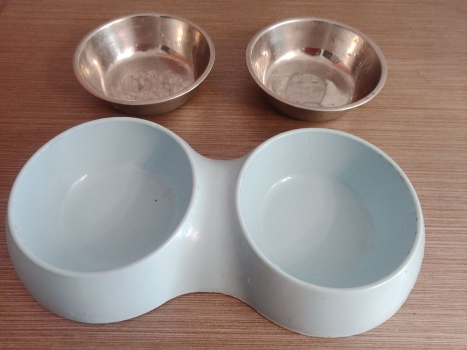 Кормушка для домашних питомцев