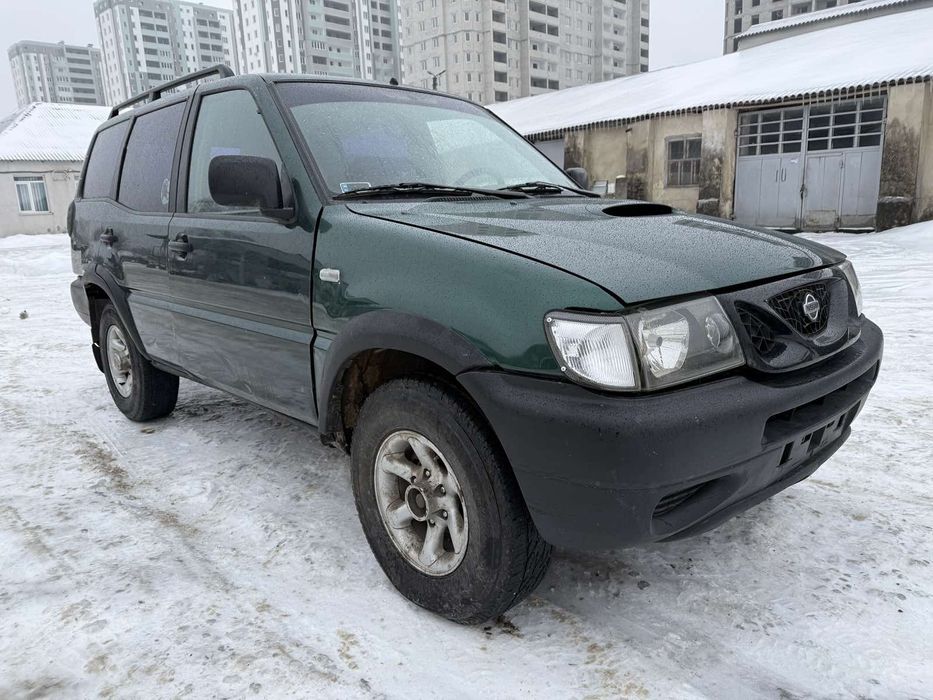 Nissan Terrano 2001рік 2,7дизель повний привід 4х4