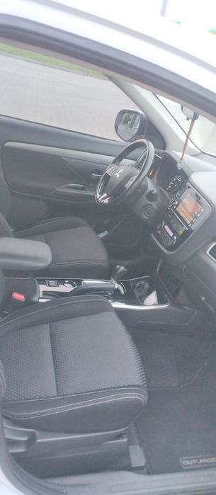 Mitsubishi Outlander 3