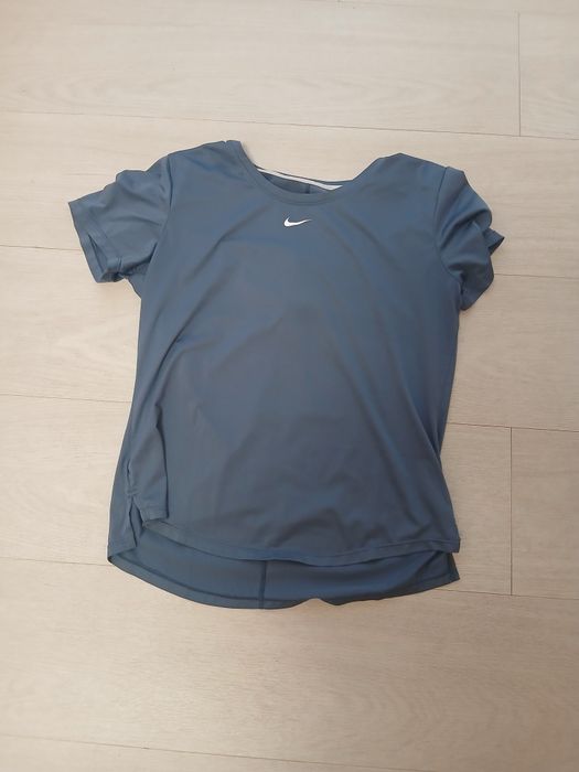 Спортивна футболка Nike Dri-FIT оригінал (розмір S)