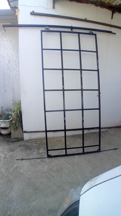 Estrutura metalica para porta ou portao de correr..