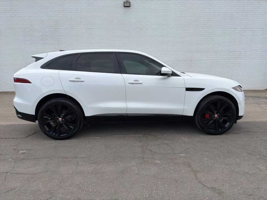 Jaguar F-PACE P250 S      2022