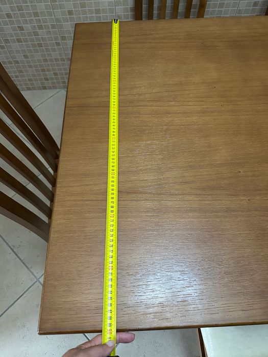 Mesa 1,50 x 0,90 pode ser até 2,50 x 0,90 e 6 cadeiras