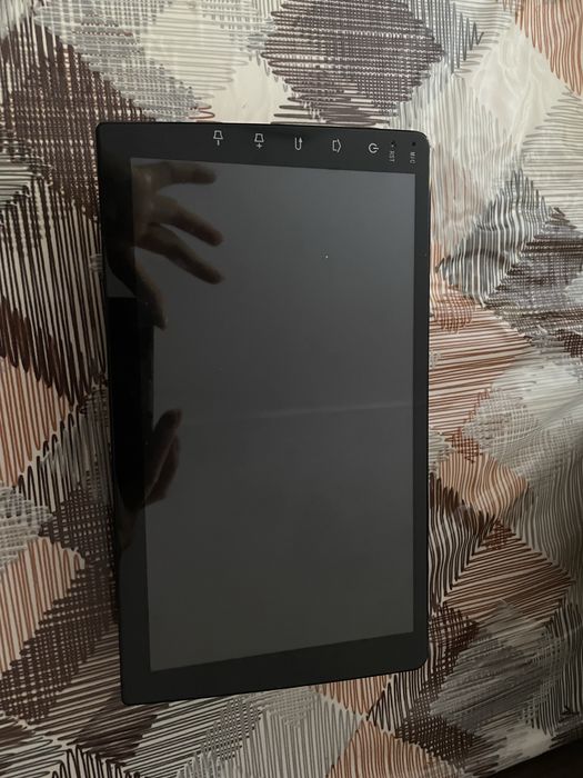 Автомагнитола на крайслер 300 с