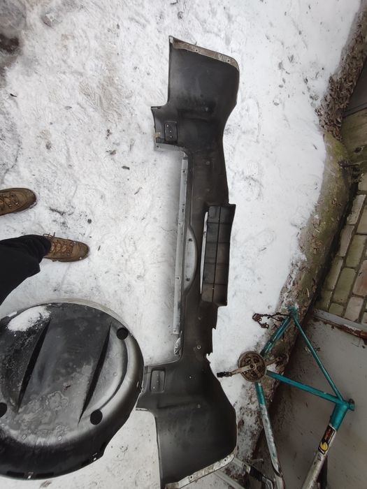 Продам задний бампер на Suzuki grand vitara