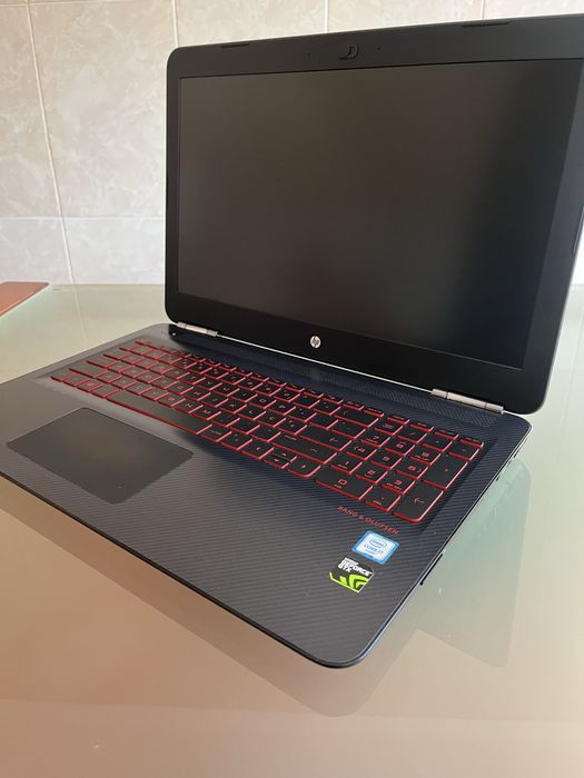 Portátil HP OMEN 15-ax009np