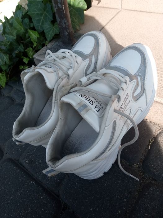 Buty damskie rozmiar 38 wkładka 24 cm