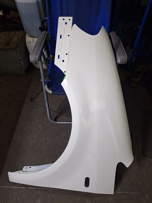 Крило передні vw caddy,  разборка, сто,евакуатор