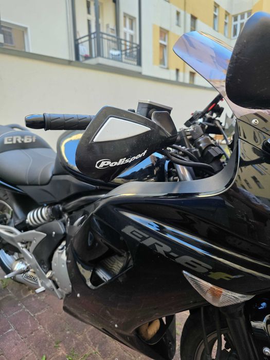Kawassaki er6f 2007 року.