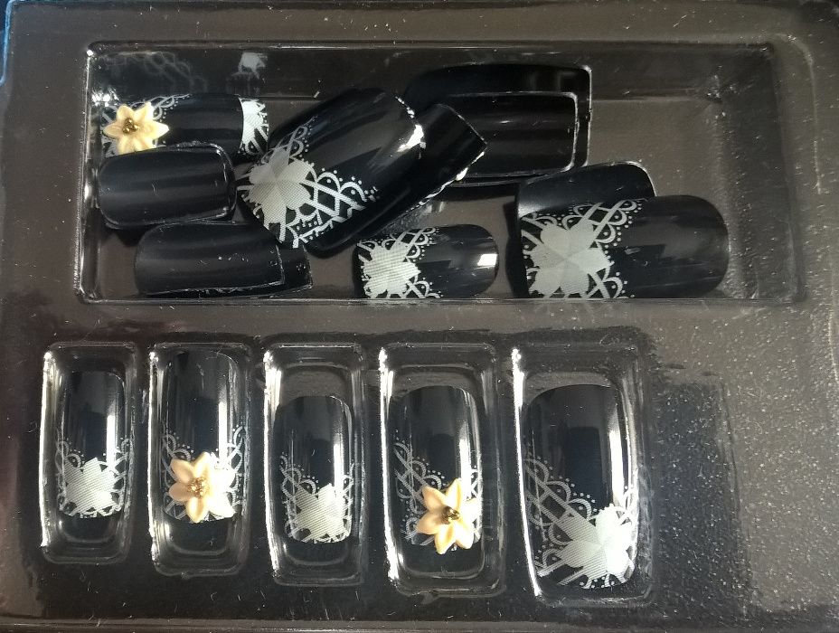 SEVIL sztuczne paznokcie 4112