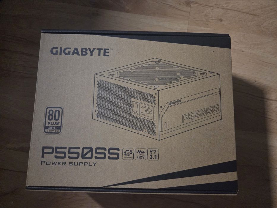 Zasilacz komputerowy psu Gigabyte P550SS 550W