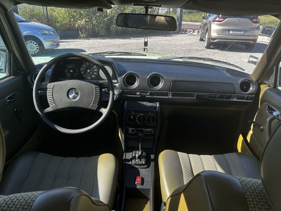 Mercedes Benz 200 - clássico