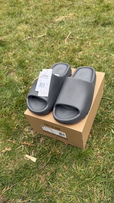 Klapki Adidas Yeezy Slide Dark Onyx