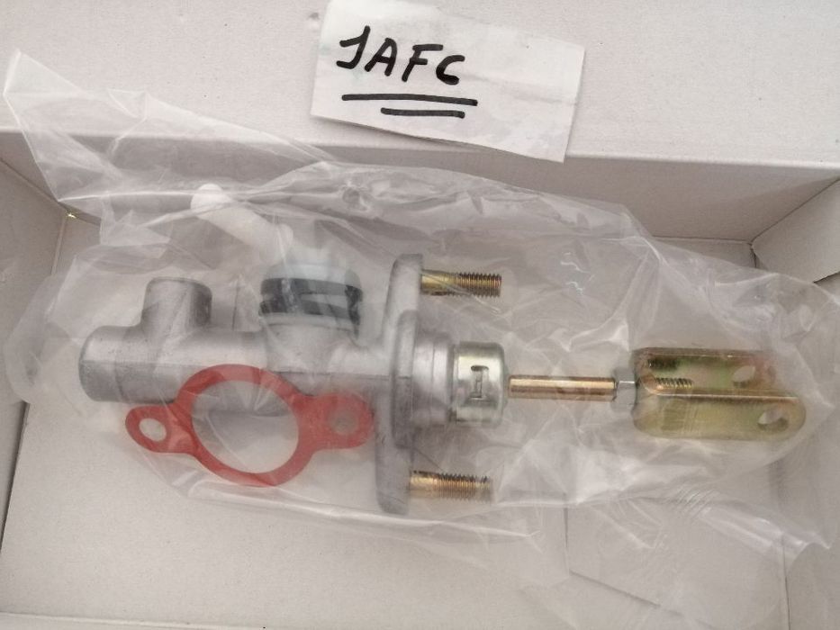Bomba principal da embraiagem Isuzu D-Max TFR TFS NOVA