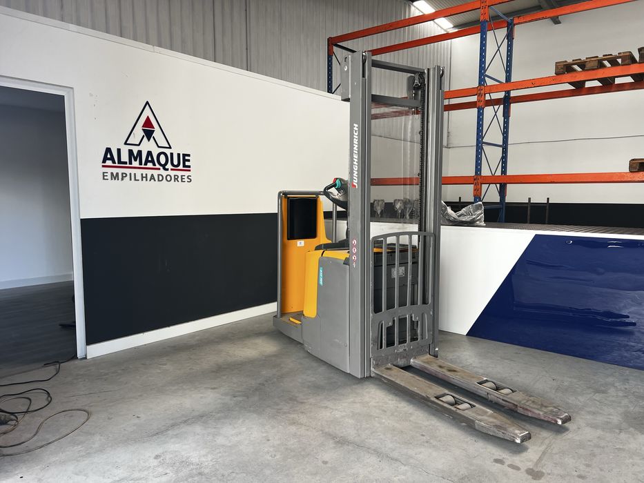 Stacker Eletrico Com Plataforma 1400kg Ano:2019